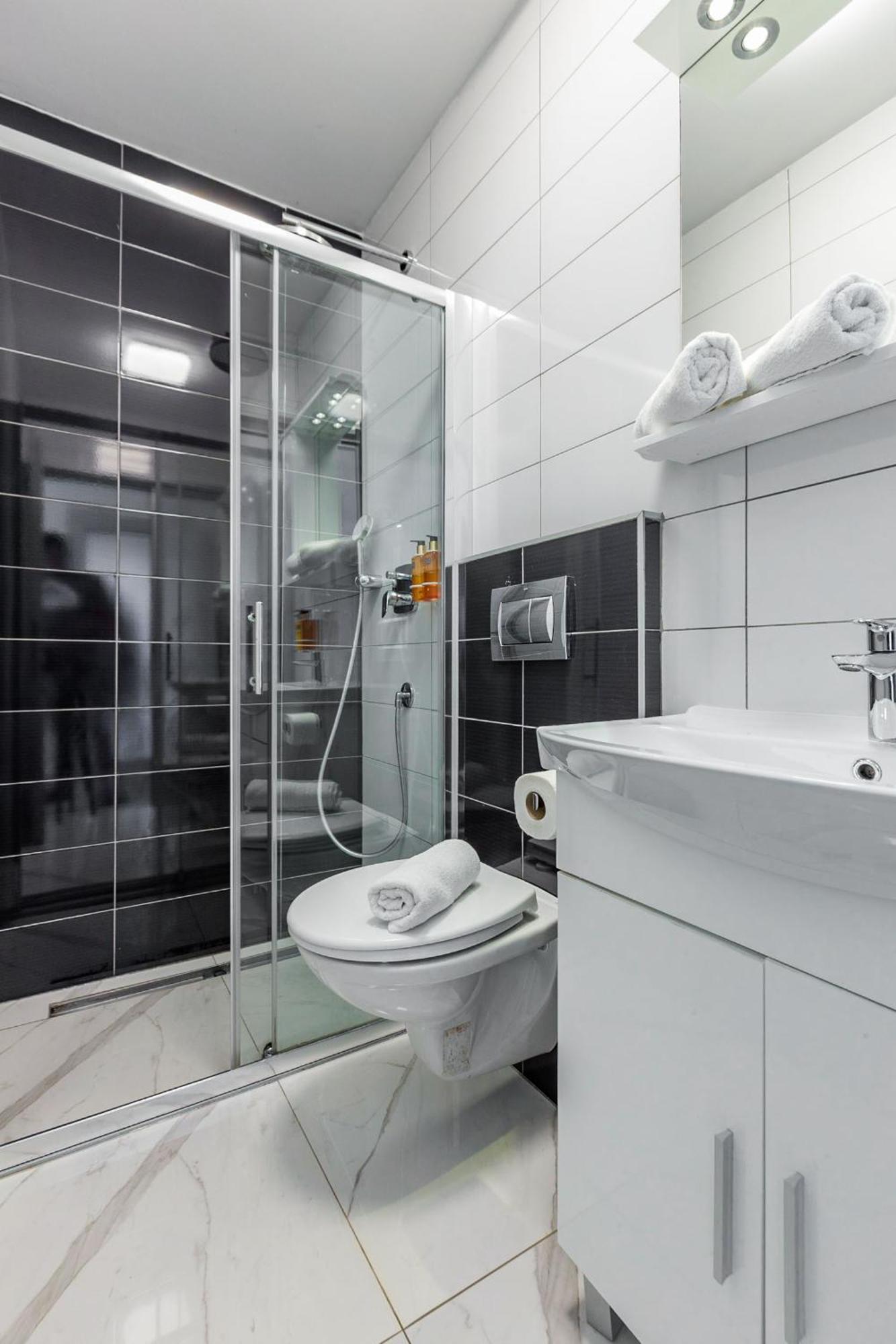 Km Exclusive Apartments Zara Esterno foto