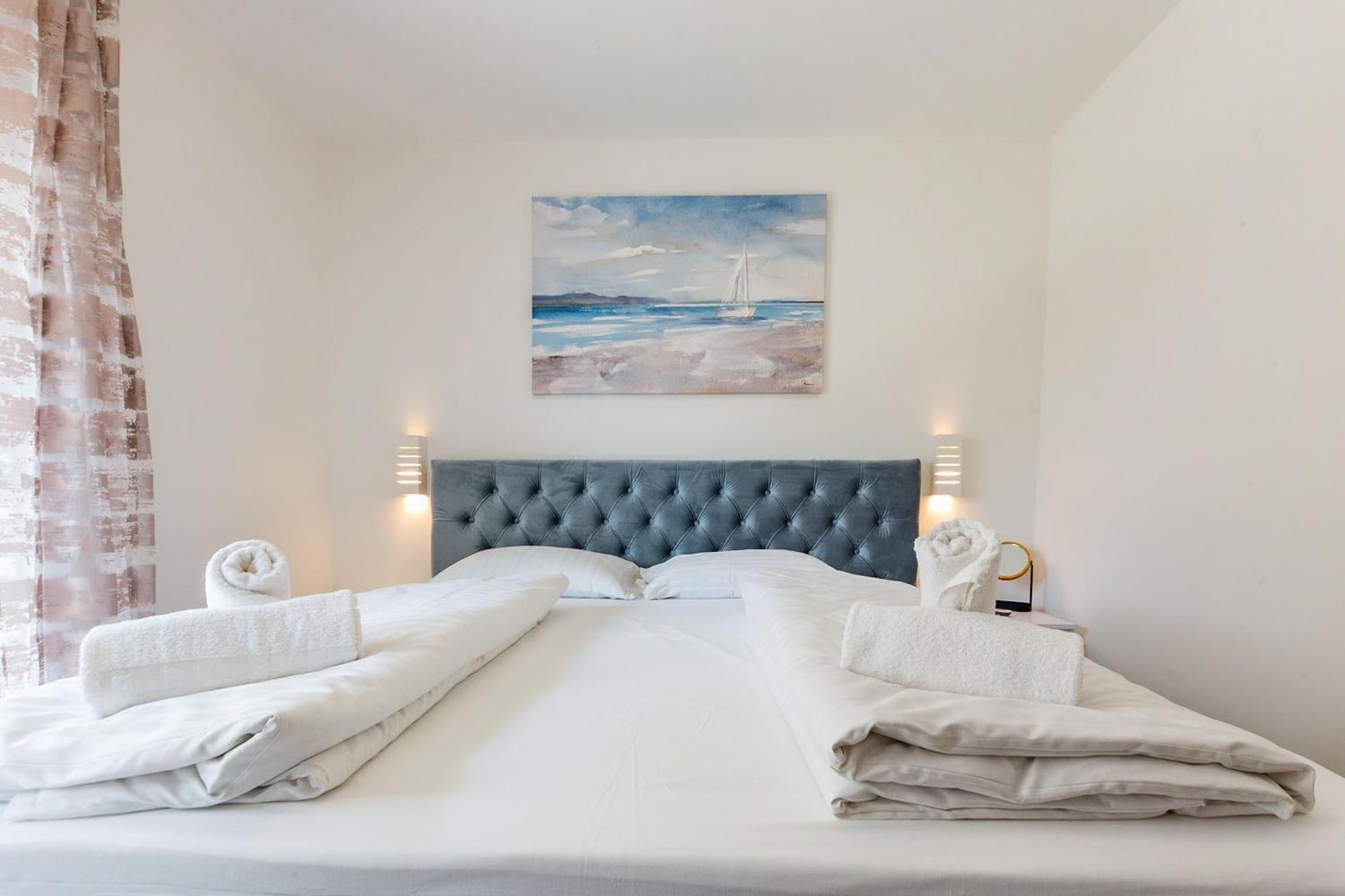 Km Exclusive Apartments Zara Esterno foto