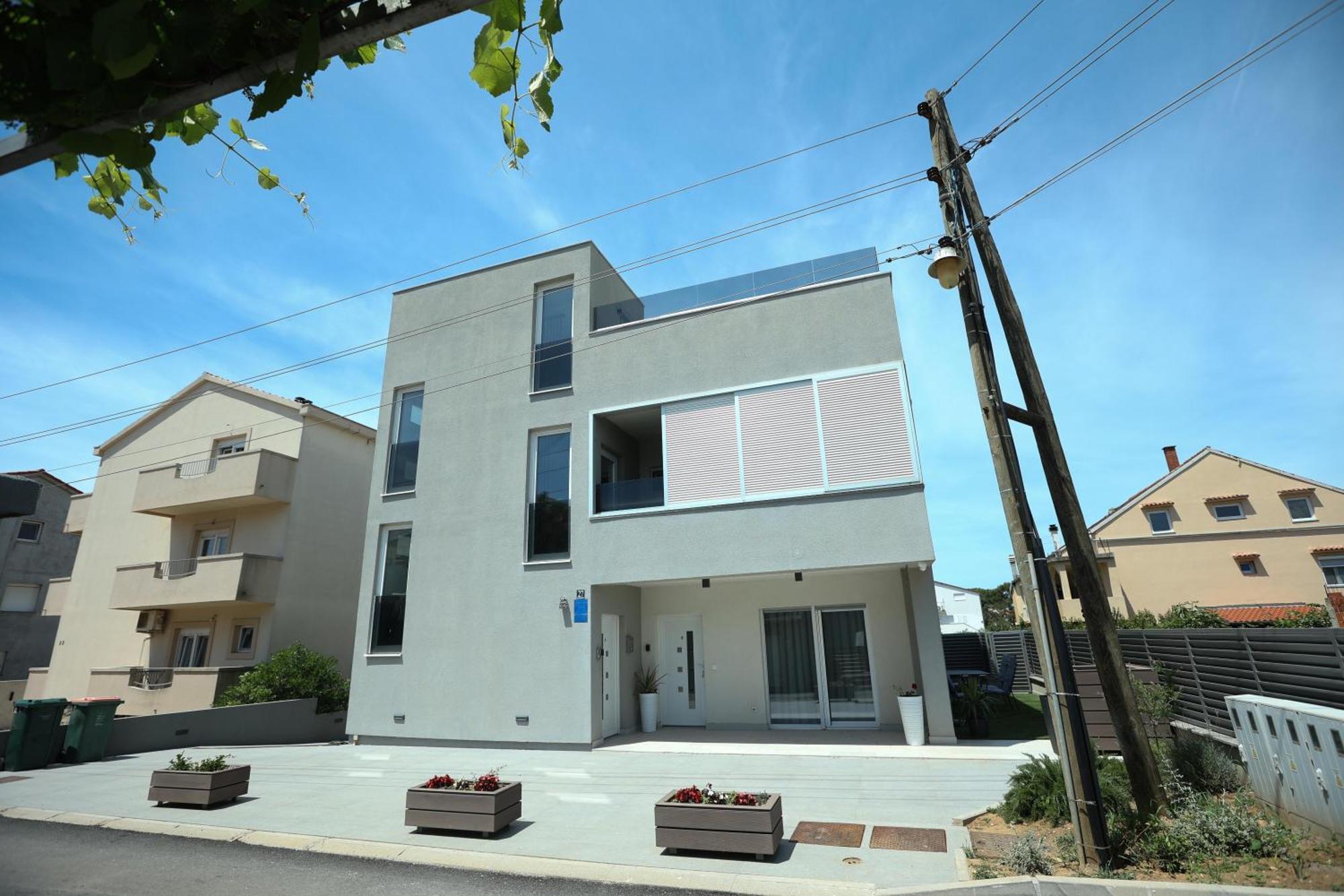 Km Exclusive Apartments Zara Esterno foto